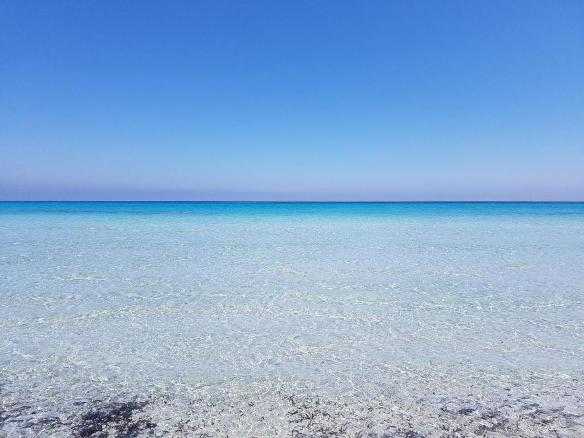 B&B Florian San Teodoro  Luaran gambar