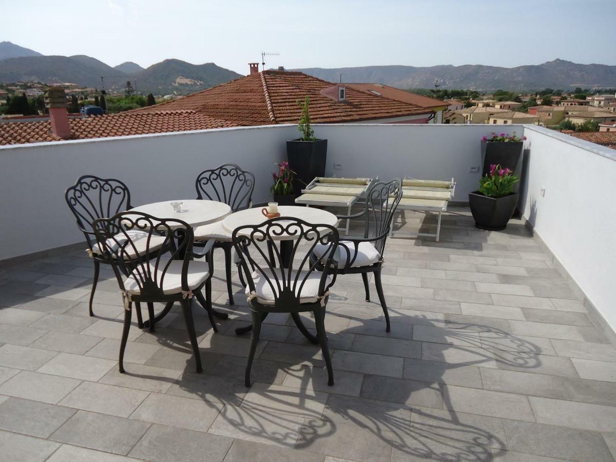 B&B Florian San Teodoro  Luaran gambar