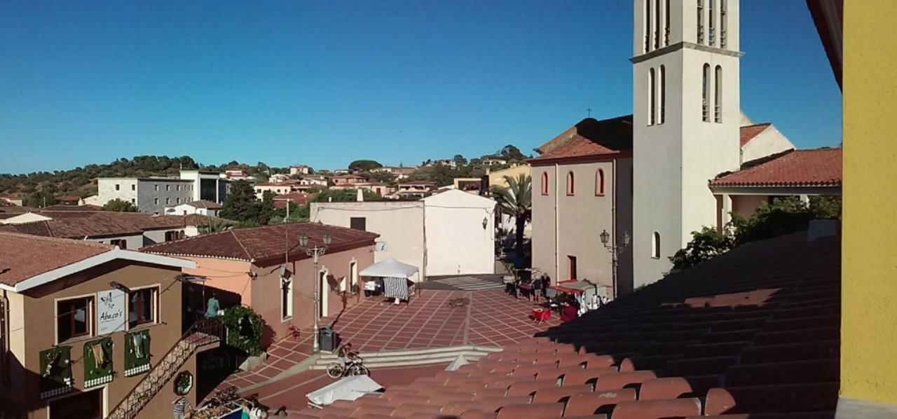 B&B Florian San Teodoro  Luaran gambar